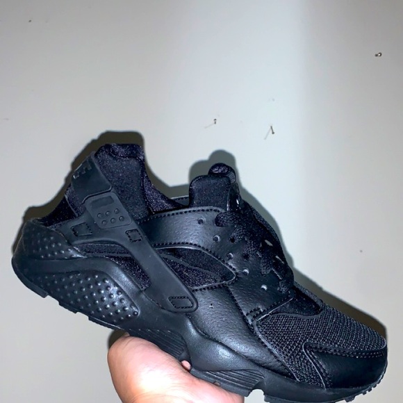 Triple Black Huarache - Picture 1 of 1